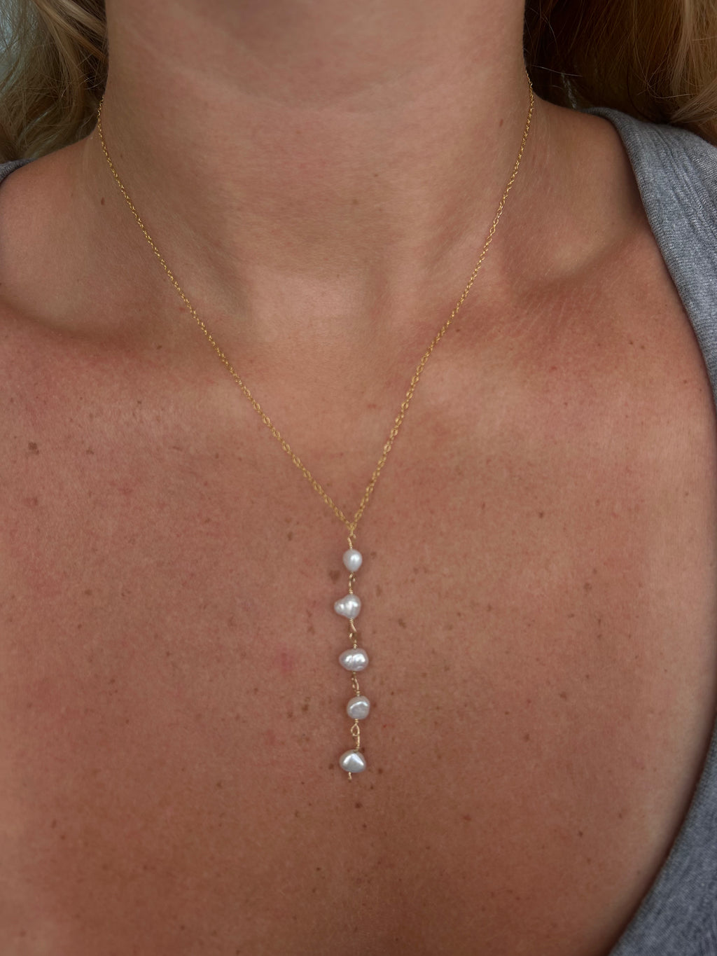 Gold Lining Drop Necklace