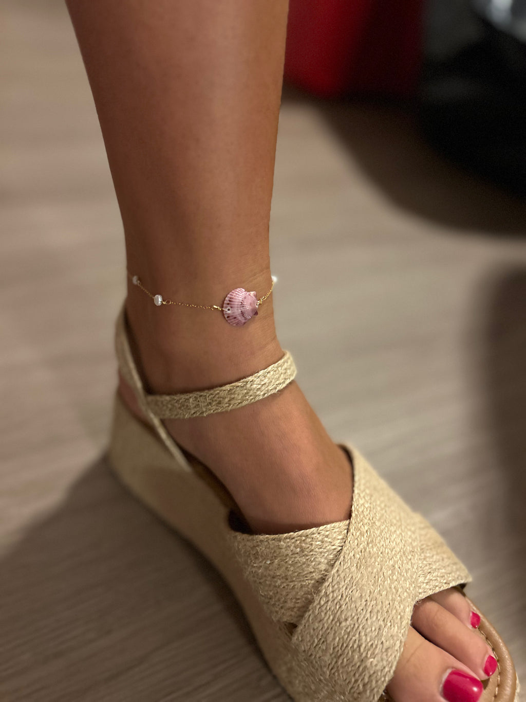 Dainty Calico Shell Anklet