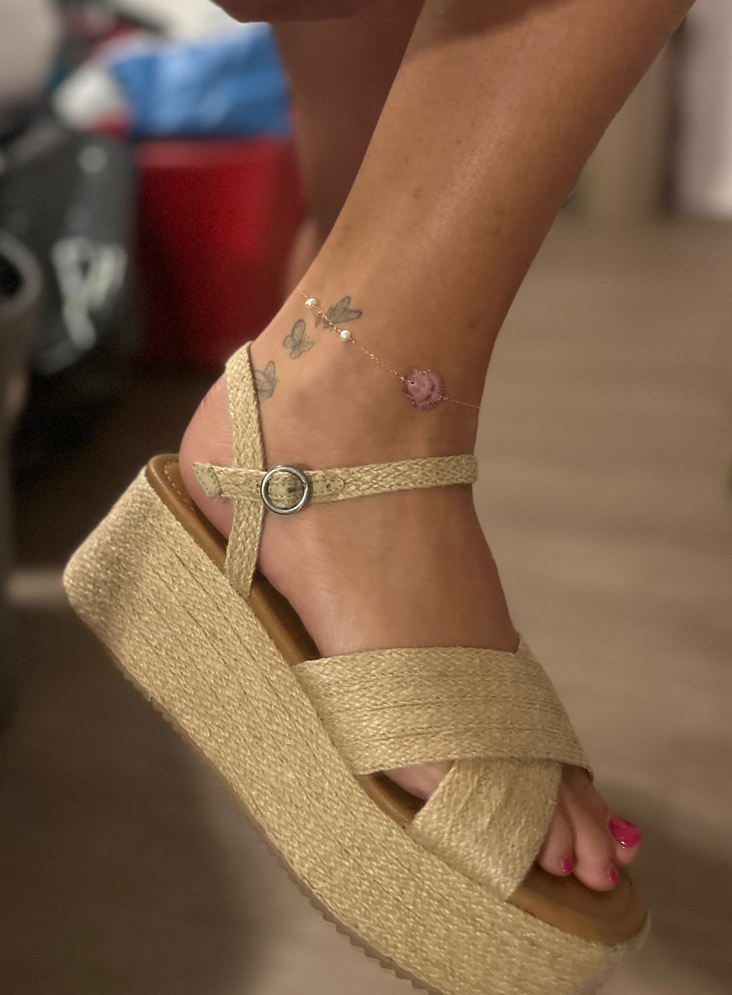 Dainty Calico Shell Anklet