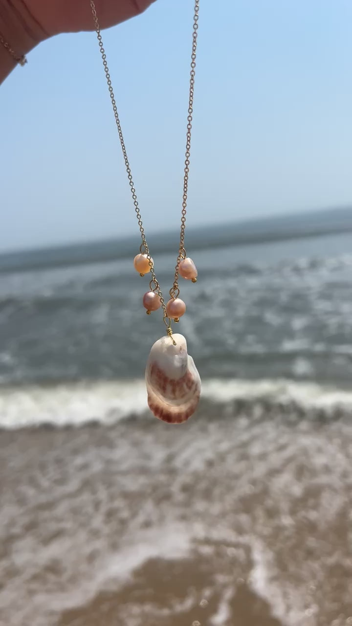 Pink & Pearly Necklace